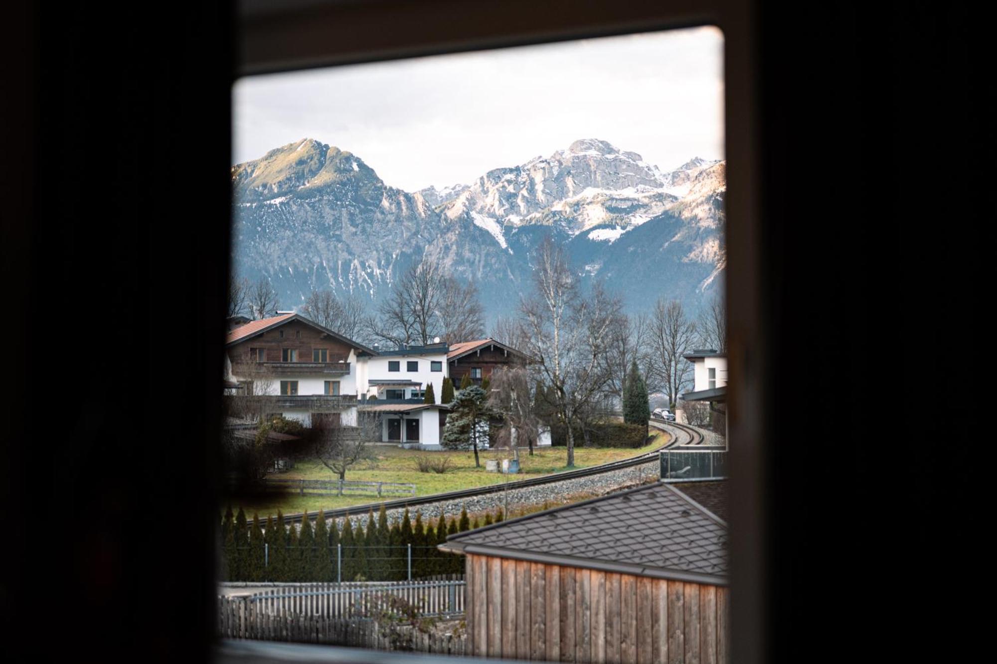 Lebe'Schlitters - Das Ferienapartmenthaus Im Zillertal Exterior photo